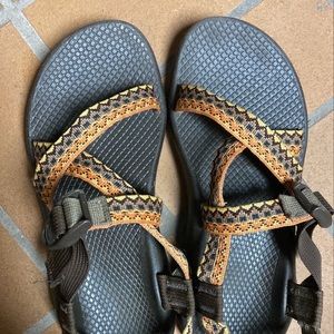 Size 8 chacos